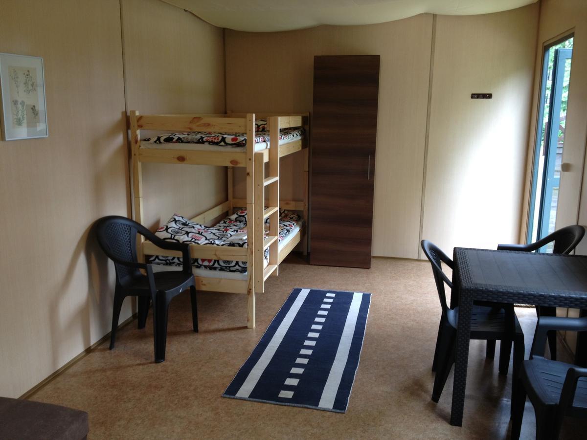 Domki Letniskowe Vertigo Narie โมรอค ภายนอก รูปภาพ